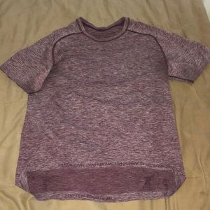 Lululemon t shirt
